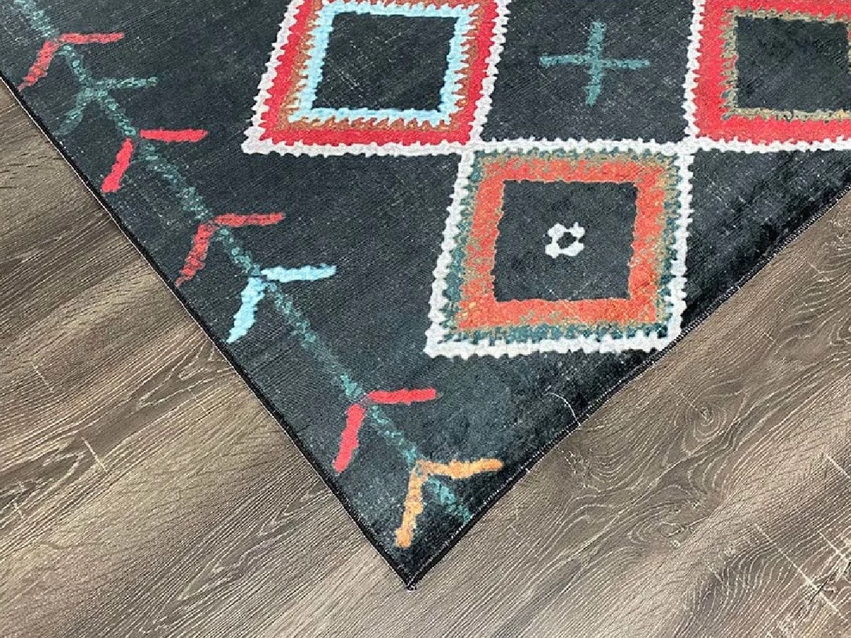 Ковер с узорами в стиле бохо